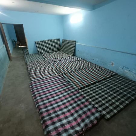 Shri Annapurna Dormitory Vandrarhem Rāmnagar Exteriör bild